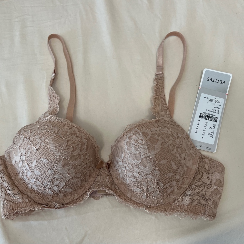 Brand New Triumph Lace Underwire Bra